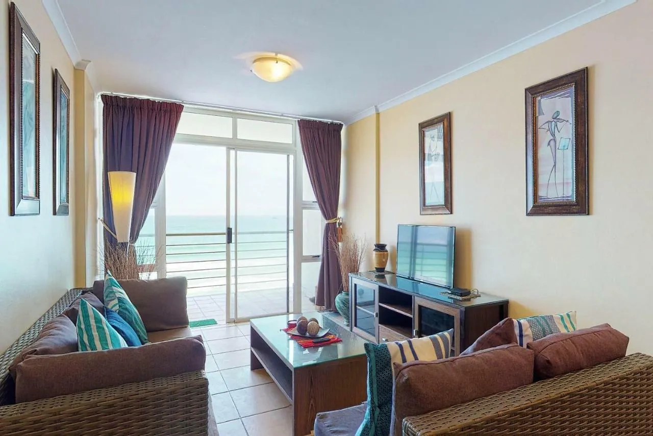 Apartment The Waves Crest, Bloubergstrand Cape Town